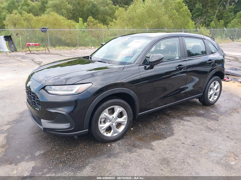 3CZRZ1H34PM738290 2023 HONDA HR-V photo no. 2