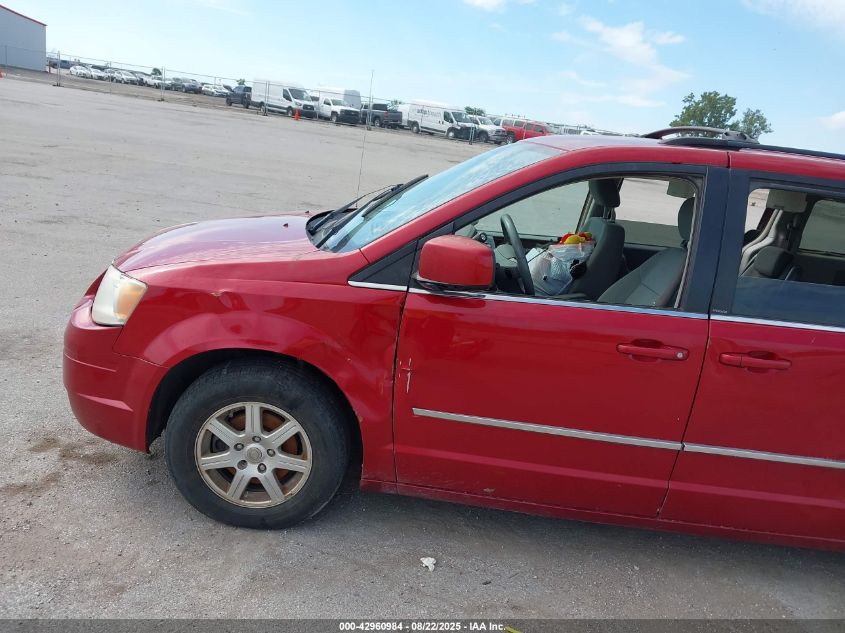 2010 Chrysler Town & Country Touring VIN: 2A4RR5D19AR221398 Lot: 42960984