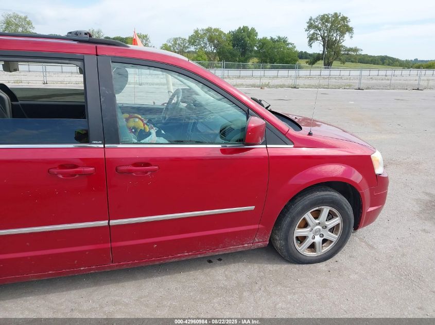 2010 Chrysler Town & Country Touring VIN: 2A4RR5D19AR221398 Lot: 42960984