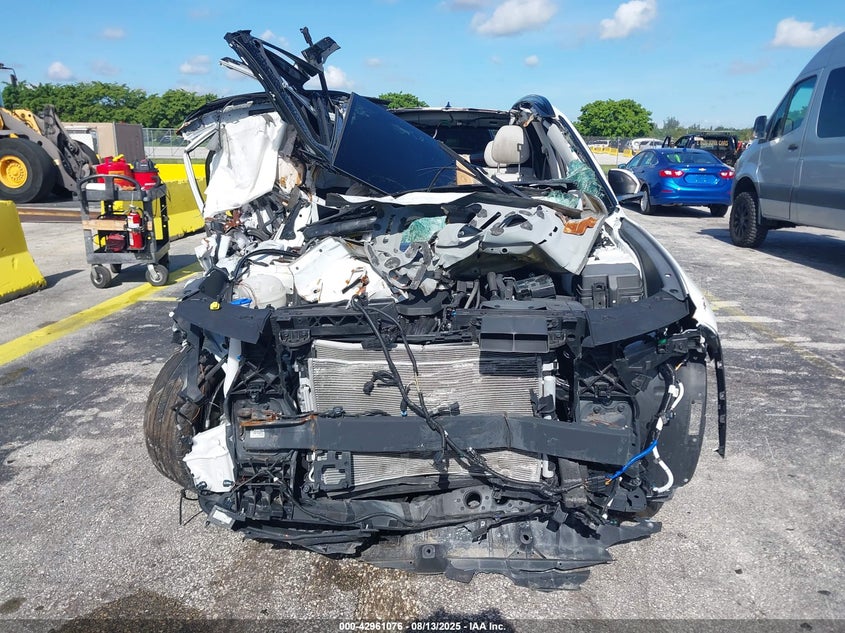 2024 HYUNDAI TUCSON LIMITED - 5NMJECDE1RH360873