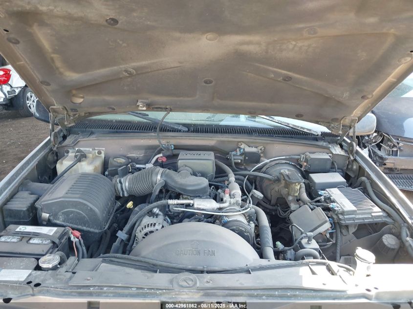 1998 GMC Yukon Slt VIN: 1GKEK13R6WJ705568 Lot: 42961862