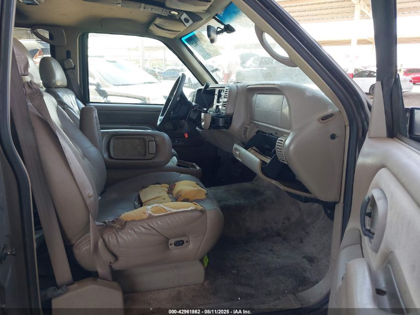 1GKEK13R6WJ705568 1998 GMC YUKON photo no. 5