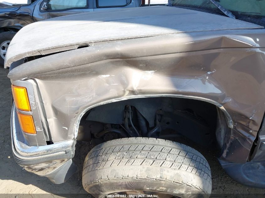 1998 GMC Yukon Slt VIN: 1GKEK13R6WJ705568 Lot: 42961862