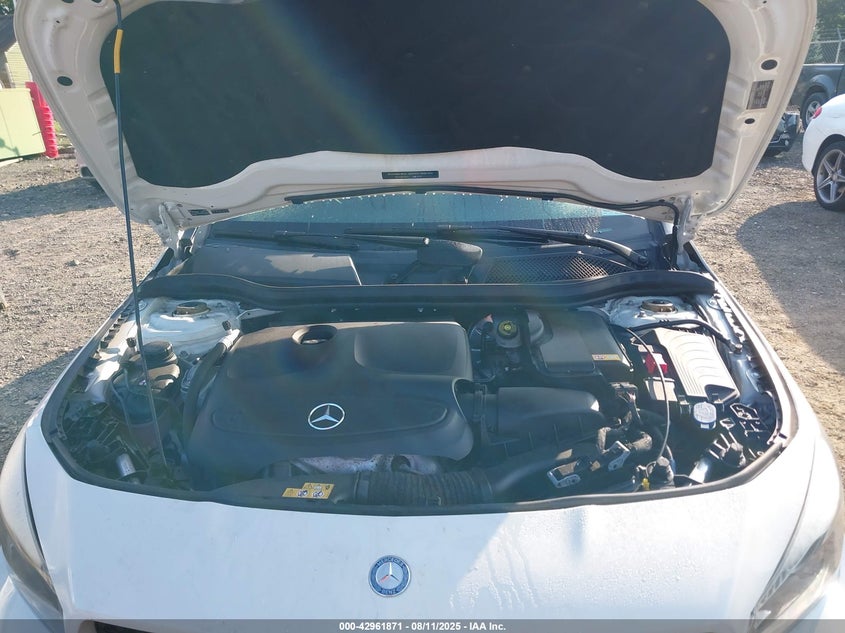 2015 MERCEDES-BENZ CLA 250 4MATIC - WDDSJ4GB8FN272737