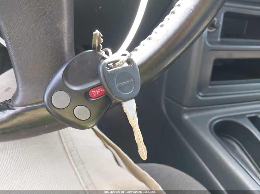 2004 Chevrolet Silverado 1500 Z71 VIN: 1GCEK19TX4Z225210 Lot: 42962058