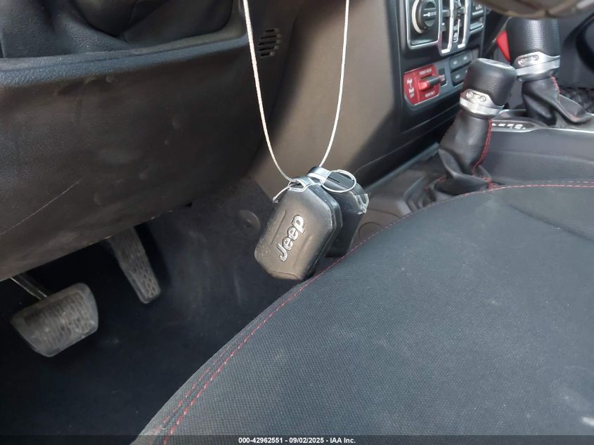 2018 Jeep Wrangler Unlimited Rubicon 4X4 VIN: 1C4HJXFG6JW254372 Lot: 42962551