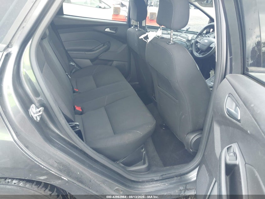 2018 FORD FOCUS SE - 1FADP3F27JL318890