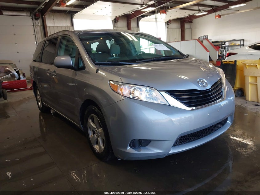 5TDKK3DC2BS041559 2011 Toyota Sienna Le V6 auction photo 1