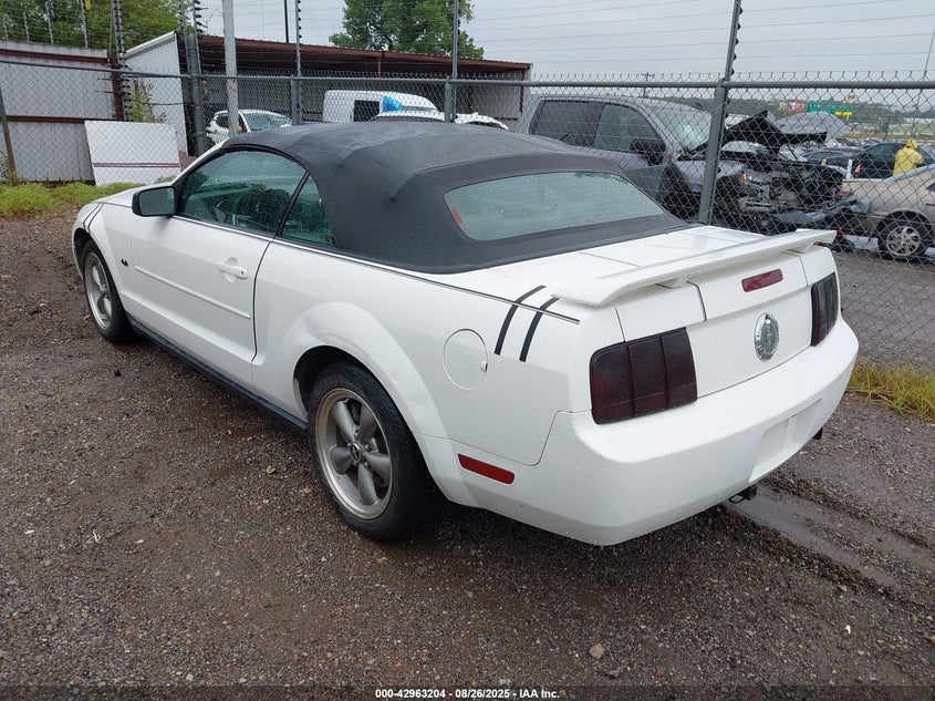 2006 FORD MUSTANG auction photo 3