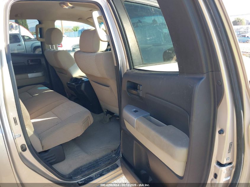 2007 Toyota Tundra Sr5 5.7L V8 VIN: 5TFBV54107X030658 Lot: 42963654