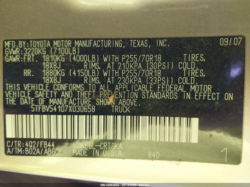 2007 Toyota Tundra Sr5 5.7L V8 VIN: 5TFBV54107X030658 Lot: 42963654