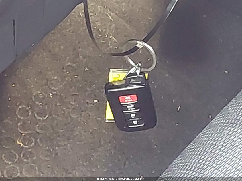 2017 Toyota Corolla Se VIN: 2T1BURHE3HC779039 Lot: 42963663