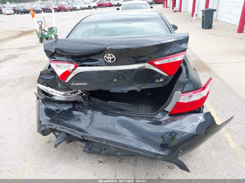 2017 Toyota Camry Le/Xle/Se/Xse VIN: 4T1BF1FKXHU414487 Lot: 42963918