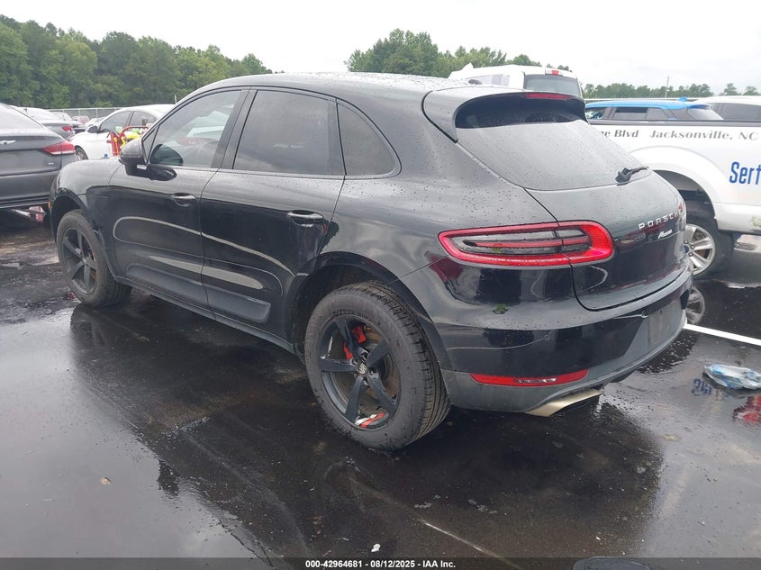 2017 Porsche Macan 2.0 Black Lot 111042964681 Vin WP1AA2A5XHLB06956