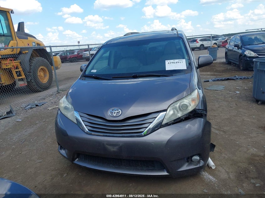 2011 Toyota Sienna Xle V6 VIN: 5TDYK3DC1BS101292 Lot: 42964911