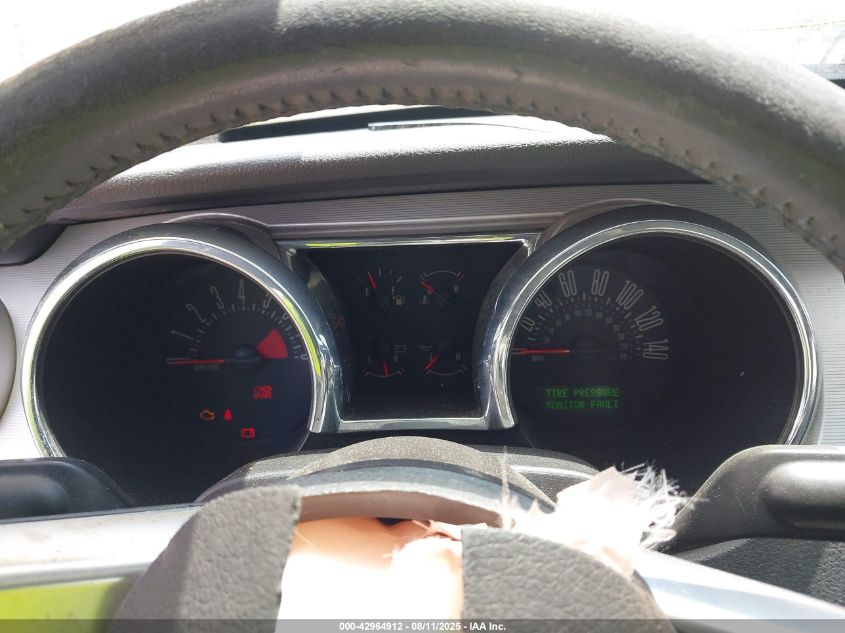 2008 Ford Mustang Gt Deluxe/Gt Premium VIN: 1ZVHT82H185146897 Lot: 42964912