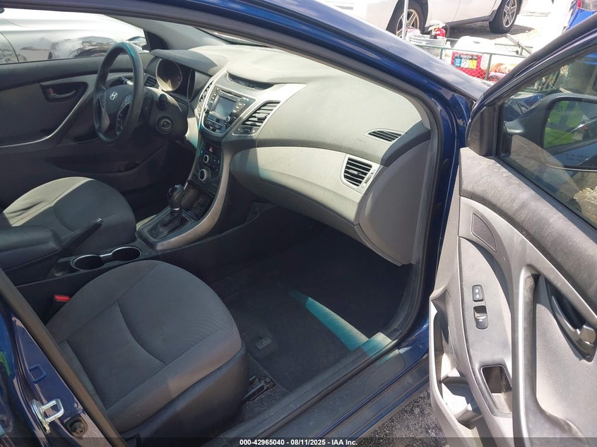 2015 HYUNDAI ELANTRA SE - 5NPDH4AE9FH633510