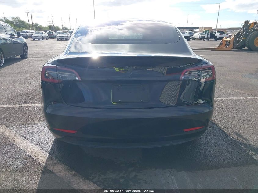 2018 Tesla Model 3 Long Range/Mid Range VIN: 5YJ3E1EA1JF173633 Lot: 42965147