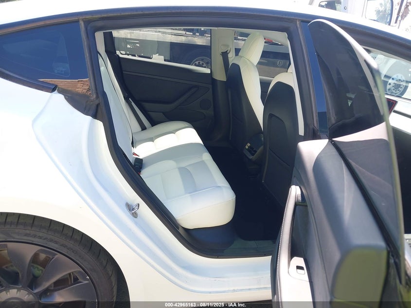 5YJ3E1ECXNF295799 2022 TESLA MODEL 3 photo no. 8