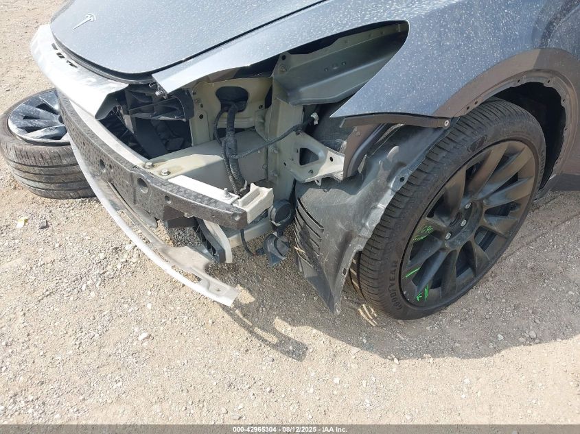 2023 Tesla Model Y Awd/Long Range Dual Motor All-Wheel Drive VIN: 7SAYGDEE8PF893950 Lot: 42965304