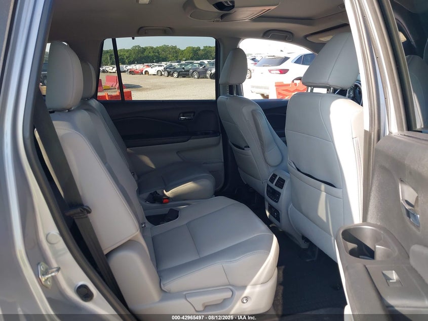 VIN 5FNYF6H69LB025675 2020 HONDA PILOT AWD TOURING 7 PASSENGER