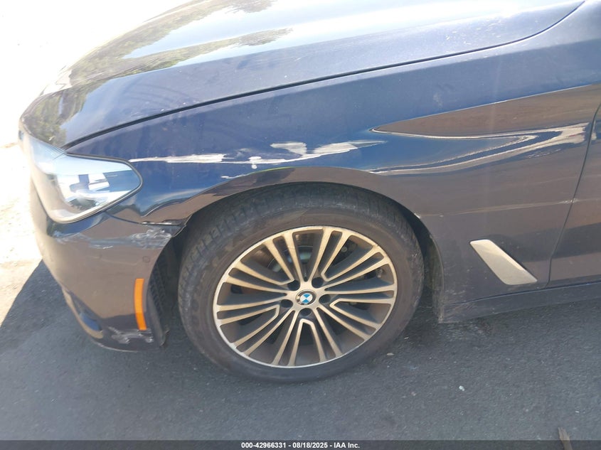 2019 BMW 5 series 3.0 Xdrive Blue Lot 111042966331 Vin WBAJE7C53KWW14155