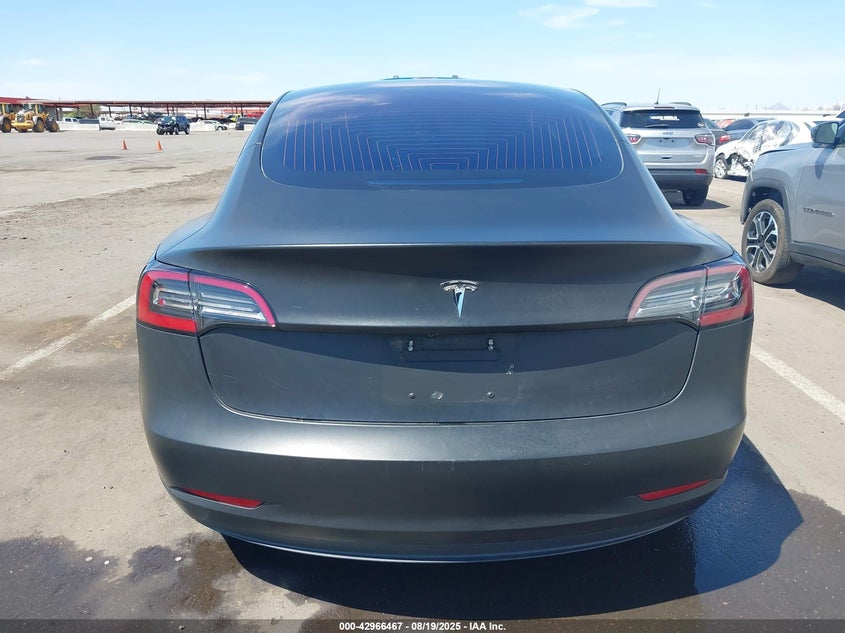 2018 Tesla Model 3 Long Range/Mid Range VIN: 5YJ3E1EA4JF021040 Lot: 42966467