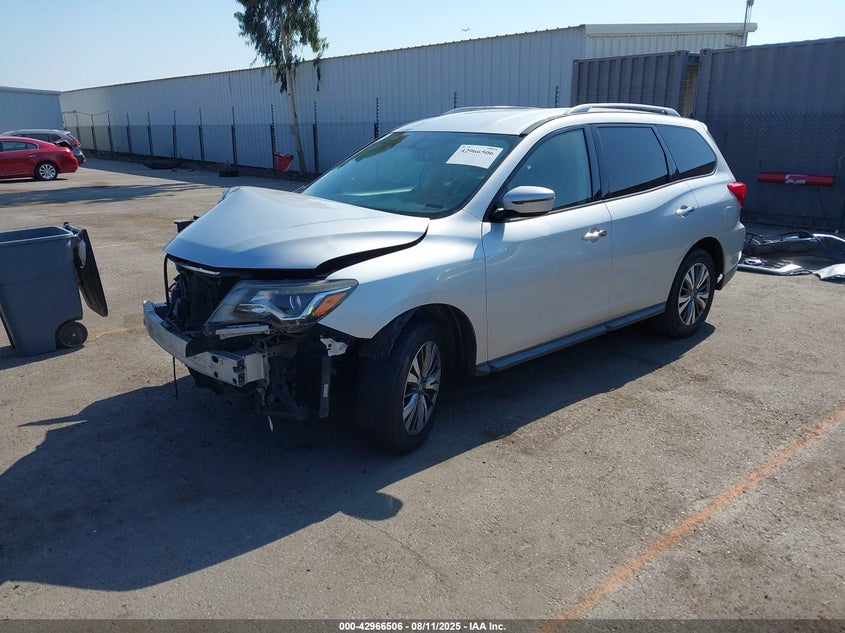 5N1DR2MN8HC663606 2017 NISSAN PATHFINDER photo no. 2