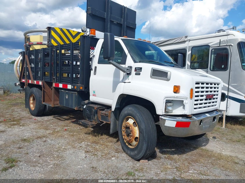 2005 GMC C7500 C7C042