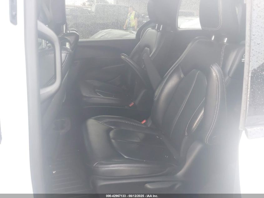 2022 Chrysler Pacifica Hybrid Touring L VIN: 2C4RC1L71NR173830 Lot: 42967133