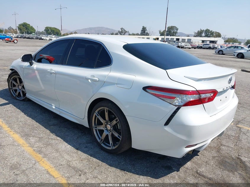 2018 TOYOTA CAMRY XSE - 4T1B61HK0JU078495