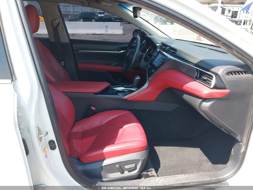 2018 TOYOTA CAMRY XSE - 4T1B61HK0JU078495