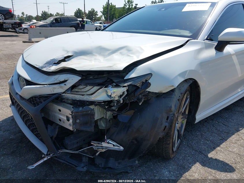 2018 TOYOTA CAMRY XSE - 4T1B61HK0JU078495