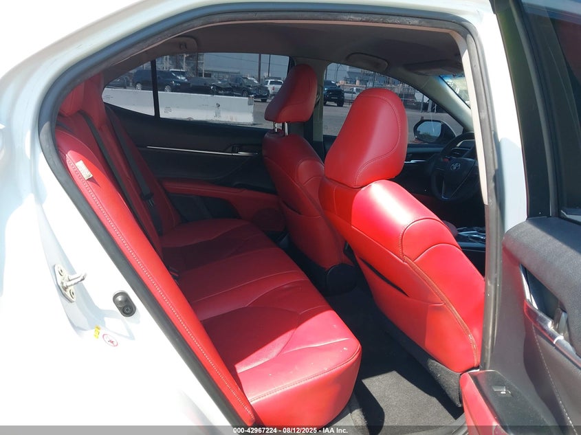 2018 TOYOTA CAMRY XSE - 4T1B61HK0JU078495