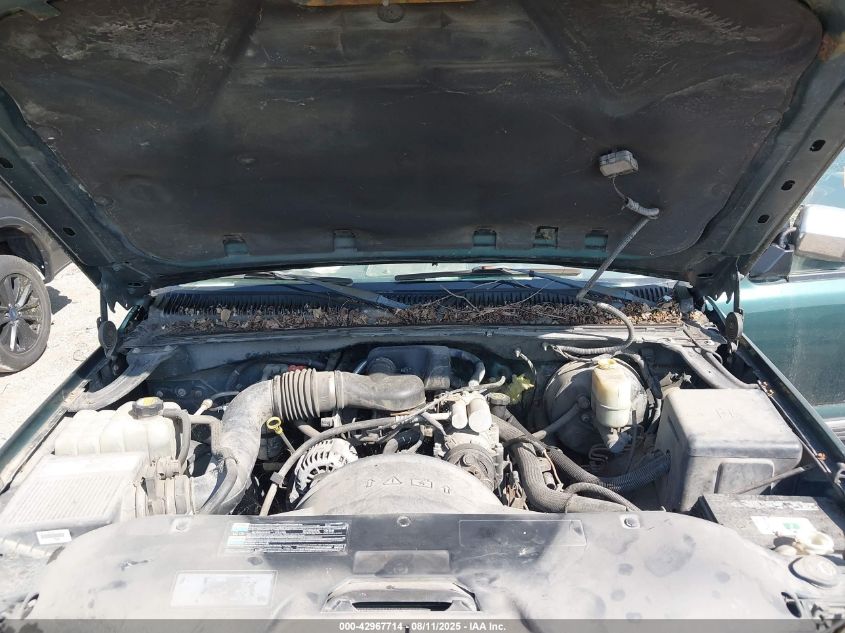 2002 Chevrolet Silverado 1500 VIN: 2GCEC19W421374015 Lot: 42967714