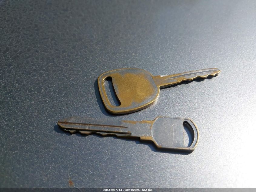 2002 Chevrolet Silverado 1500 VIN: 2GCEC19W421374015 Lot: 42967714