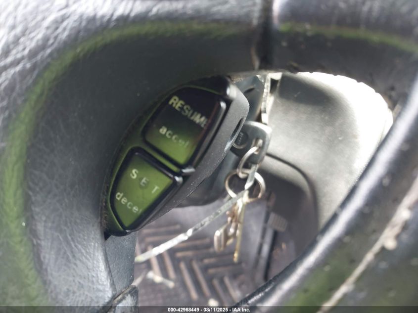 2000 Honda Prelude VIN: JHMBB6242YC006235 Lot: 42968449