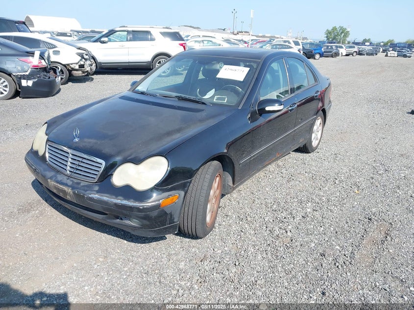 WDBRF81J14F446977 2004 MERCEDES-BENZ C-KLASSE photo no. 2