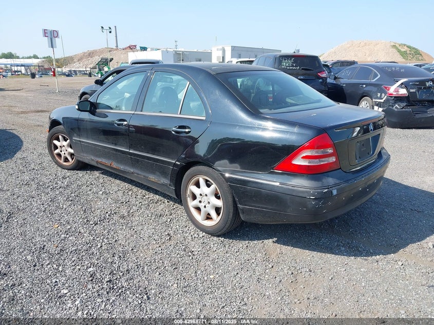 WDBRF81J14F446977 2004 MERCEDES-BENZ C-KLASSE photo no. 3