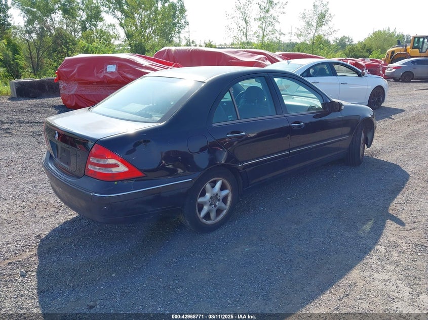 WDBRF81J14F446977 2004 MERCEDES-BENZ C-KLASSE photo no. 4