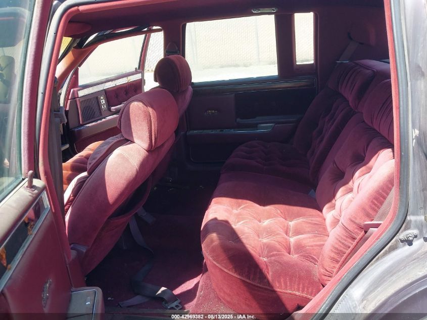 1990 Chrysler New Yorker Fifth Avenue VIN: 1C3XY66R3LD704517 Lot: 42969382