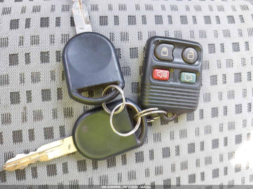 2007 Ford Focus S/Se/Ses VIN: 1FAHP34N17W243951 Lot: 42969556