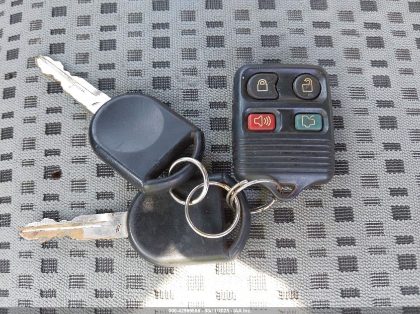 2007 Ford Focus S/Se/Ses VIN: 1FAHP34N17W243951 Lot: 42969556