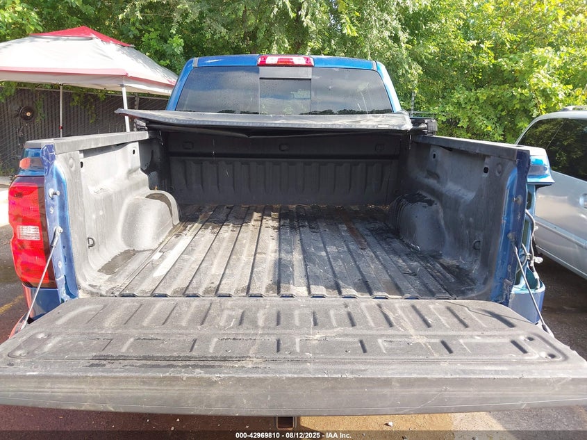 2017 Chevrolet Silverado 1500 2Lt VIN: 3GCUKREC7HG372123 Lot: 42969810