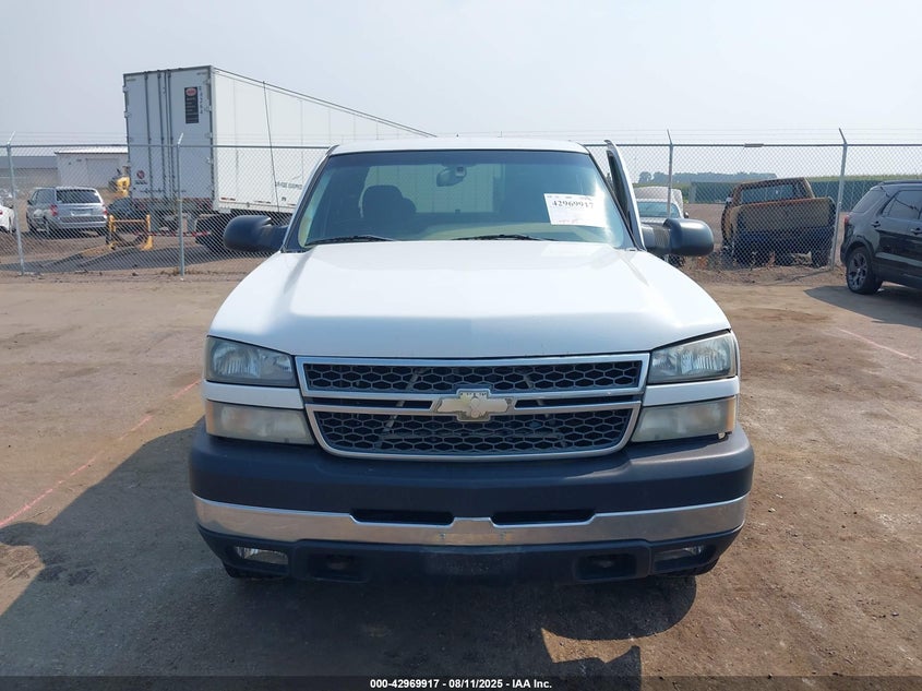 2005 Chevrolet Silverado 2500Hd Ls VIN: 1GCHK29UX5E201428 Lot: 42969917