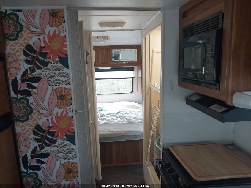 1999 Ford Econoline E450 Super Duty Cutwy Rv VIN: 1FDXE40SXXHB45062 Lot: 42969960