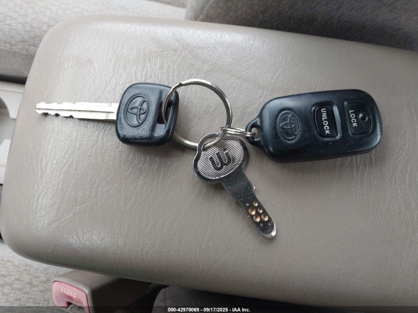 2004 Toyota Corolla Le VIN: JTDBR32E642040005 Lot: 42970069