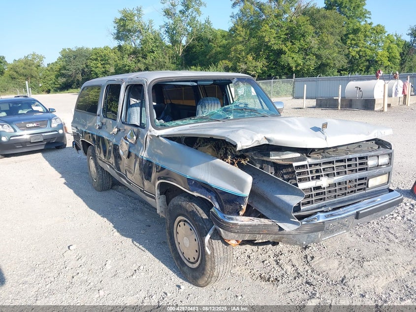 1989 Chevrolet Suburban R2500 VIN: 1GNGR26N4KF105442 Lot: 42970483