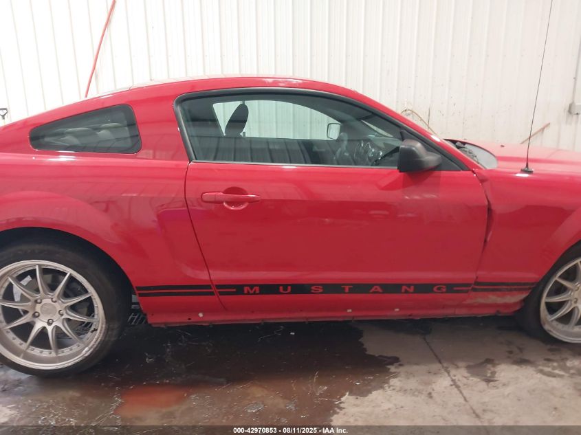 2008 Ford Mustang V6 Deluxe/V6 Premium VIN: 1ZVHT80N985147112 Lot: 42970853