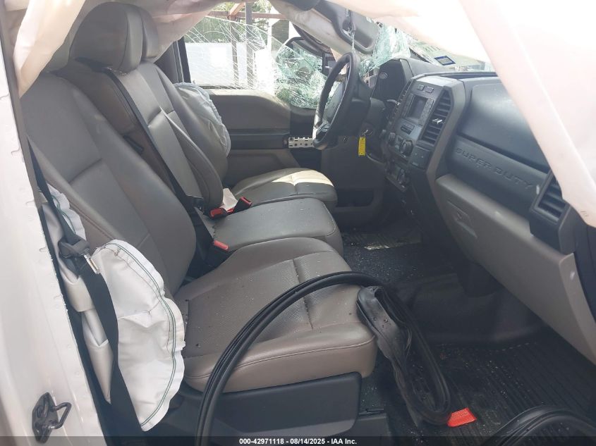 2020 Ford F-350 Chassis Xl VIN: 1FD8W3HT1LEE51054 Lot: 42971118